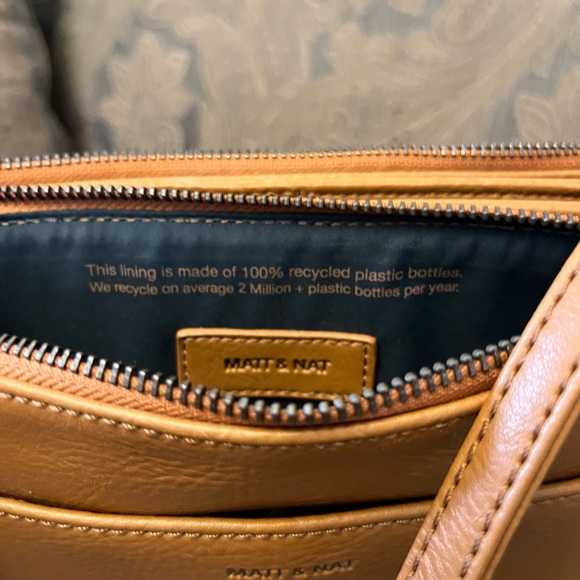 MATT&NAT Crossbody tan purse with double purse compartments - Picture 10 of 14